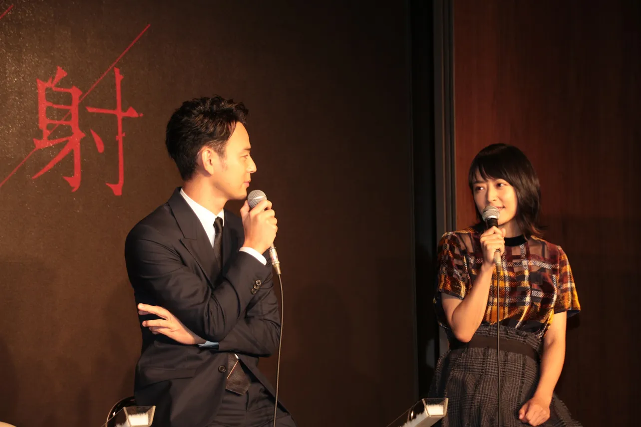 初共演の妻夫木聡と井上真央は「お互いが気を使わずに夫婦を演じられた」とコメント