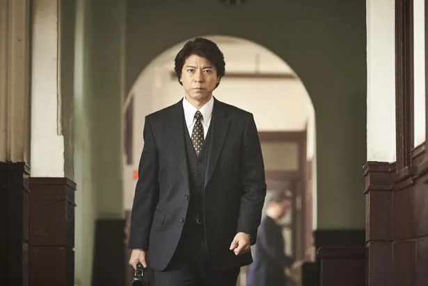 【写真を見る】特別捜査班の管理官・重藤成一郎を演じる上川隆也