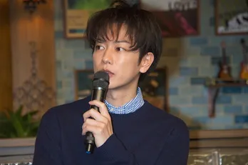 内村光良、『半分、青い。』律の“ハガキで結婚報告”に「あれはないよ！」