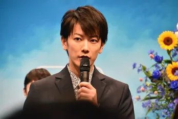 佐藤健の母、“健”と“律”の共通点は「さりげなく優しいところ」<半分、青い。>