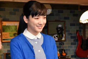 最終回後も勢いそのまま!「半分、青い。」が連日No.1【視聴熱TOP3】