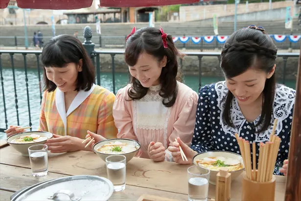 おいしそうなラーメンが初回でいきなり登場！