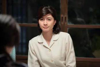 内田有紀、美しすぎる“花嫁姿”を披露!!<まんぷく>