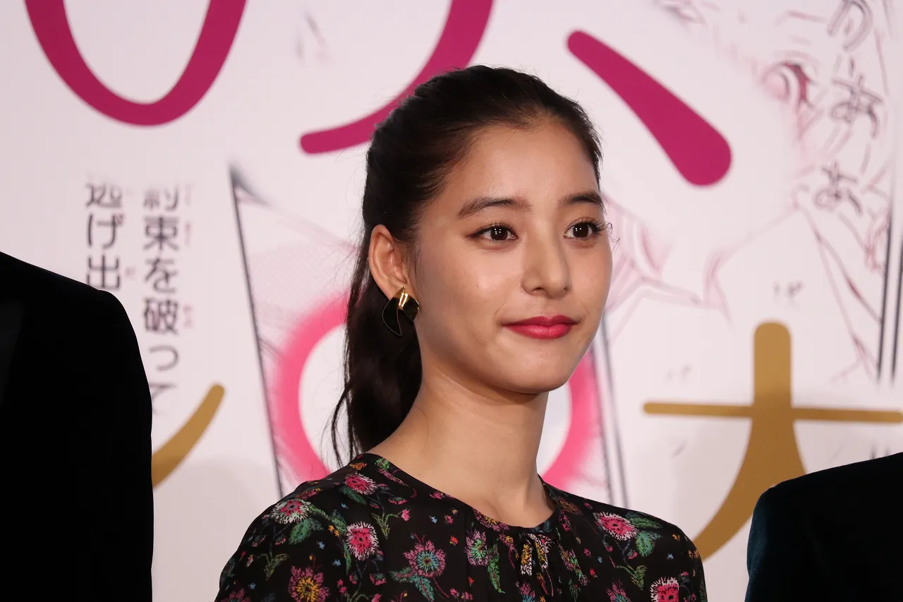 人気モデルで女優の新木優子