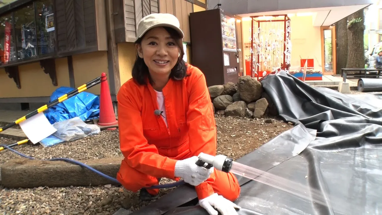 池作りの重労働で、片平なぎさは「しっぷだらけです」