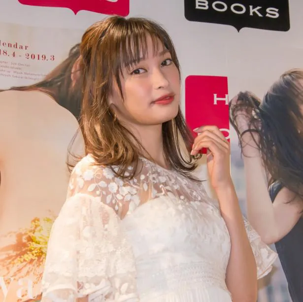 大政絢 桐谷美玲 中条あやみと屋台に 美女3shotが話題 このメンツ