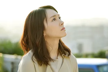 新垣結衣のスタイリストに聞く！ ファッションのこだわりは「“靴”がポイント」