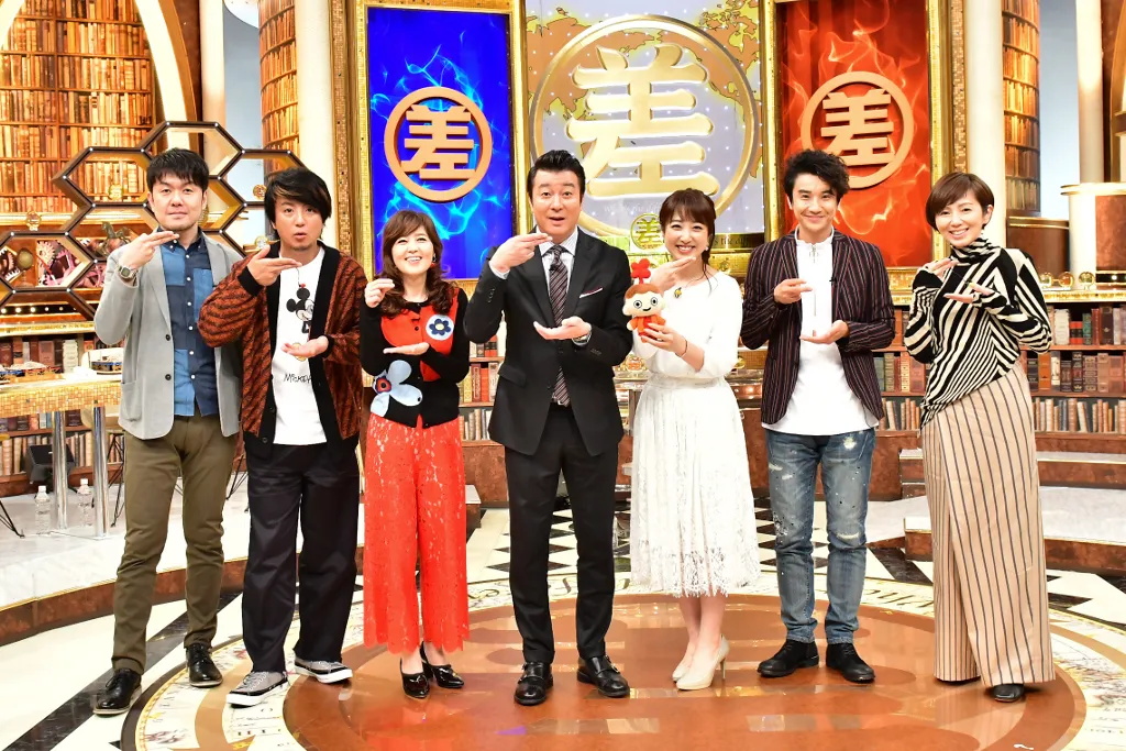 【写真を見る】初登場となる長谷川純(写真右から2番目)。そばのポーズは決まってる!?