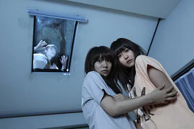 【写真】大島優子は、イヤリングにまつわる恐怖体験を描いた「赤いイヤリングの怪」に主演