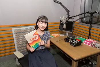 芦田愛菜が語りで“今と昔をつなぐ架け橋”に<まんぷく>