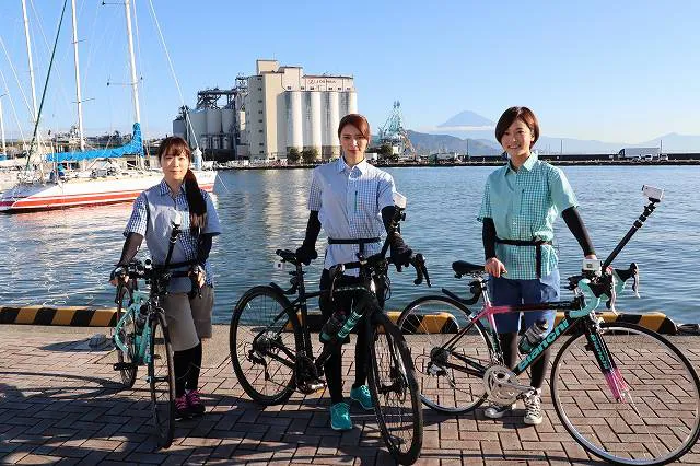 新番組「旅こぎ～自転車女子の列島ツーリング」の鈴木聖奈、秋元才加、平川彩佳