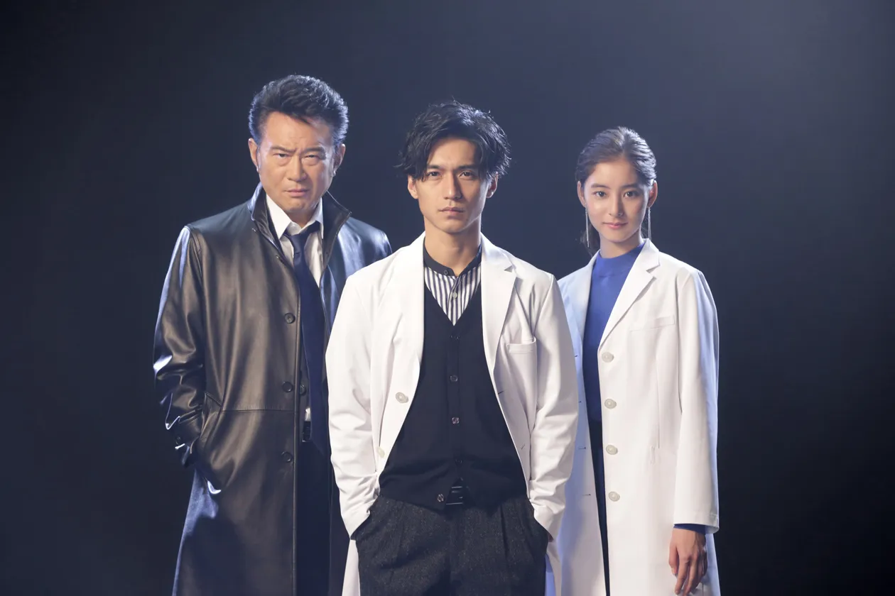 「トレース～科捜研の男～」に出演する船越英一郎、錦戸亮、新木優子(写真左から)