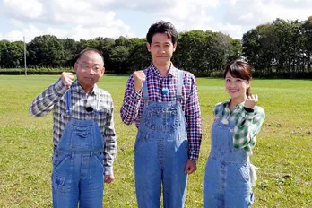 大泉洋らが北海道の秋の味覚、サンマを炉端焼きで味わう!
