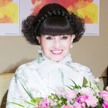 黒柳徹子の“大人の”ハロウィーンに「参りました」の声