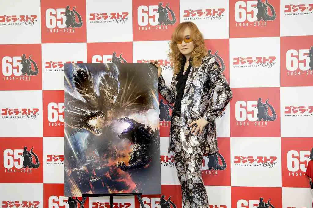 THE ALFEE・高見沢俊彦「ゴジラ・ストア Tokyo」1周年記念イベントに登場