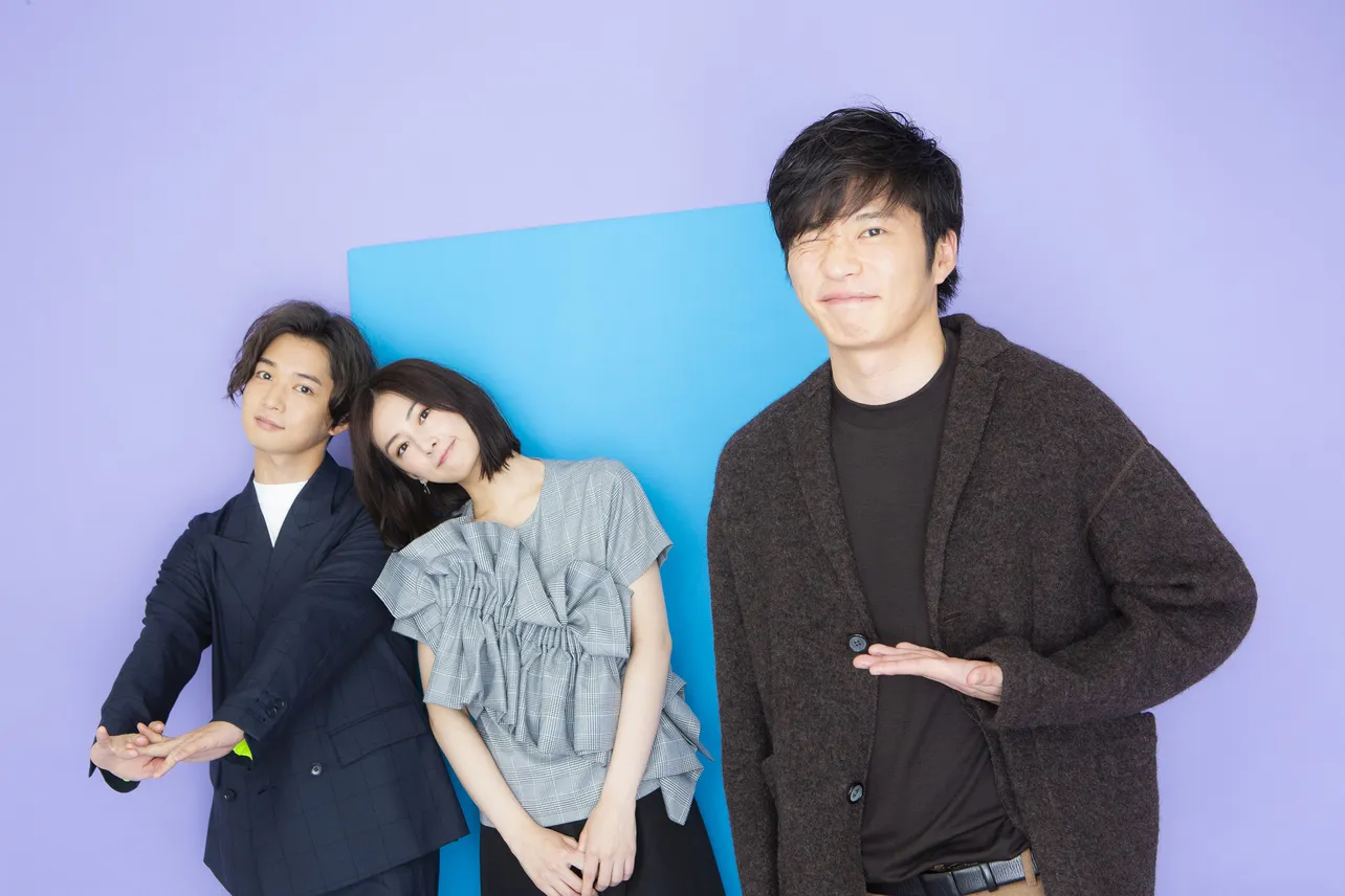 11月2日(金)公開の映画「スマホを落としただけなのに」で共演する北川景子、千葉雄大、田中圭