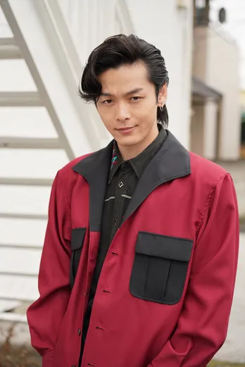 中村倫也が、賀来賢人を追いつめる“東京のワル”に！