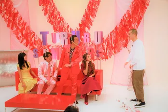 罰ゲームはドローンで鼻フック! こじるりは“ピロピロ”が得意!?