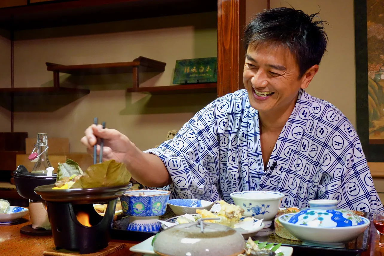 温泉旅といえど、グルメも楽しむのが原田龍二流だ！