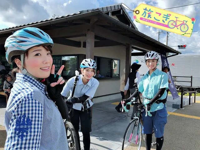 「旅こぎ～自転車女子の列島ツーリング」の鈴木聖奈、秋元才加、平川彩佳