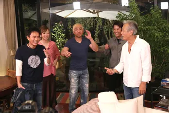 ダウンタウンが総額数億円のお宝に仰天！ 岩城滉一の大豪邸を訪問