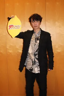 ユースケ・サンタマリア「僕が主人公のカオスな刑事ものなんて見る機会ない」今までにない“2サス”に自信