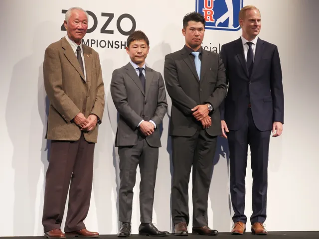 JGTO・青木功会長、前澤友作氏、松山英樹選手、PGA TOUR バイス・プレジデントのクリスチャン・ハーディ氏(写真左から)