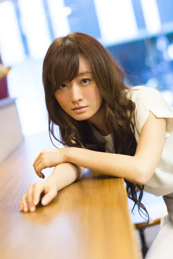 “あざとかわいい”で話題の松本まりか、プライベートは「正直、色気って何？(笑)」＜ブラックスキャンダル＞