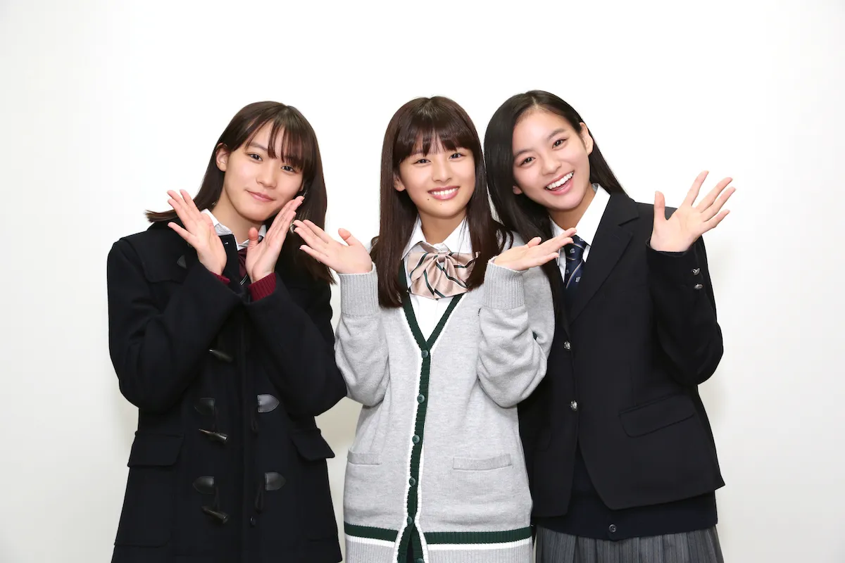 地上波ドラマ初出演・初主演を果たす南沙良、出口夏希、永瀬莉子(写真左から)