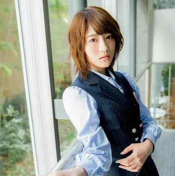 乃木坂卒業・若月佑美の“スケバンインフルエンサー”動画公開にファン涙「公式最高！」＜今日から俺は!!＞