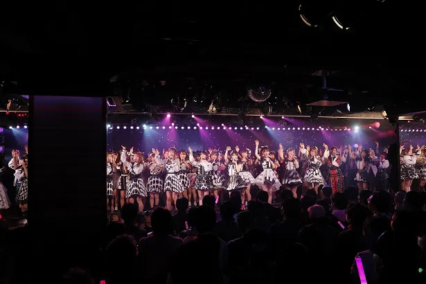 「AKB48劇場13周年特別記念公演」の様子(18)