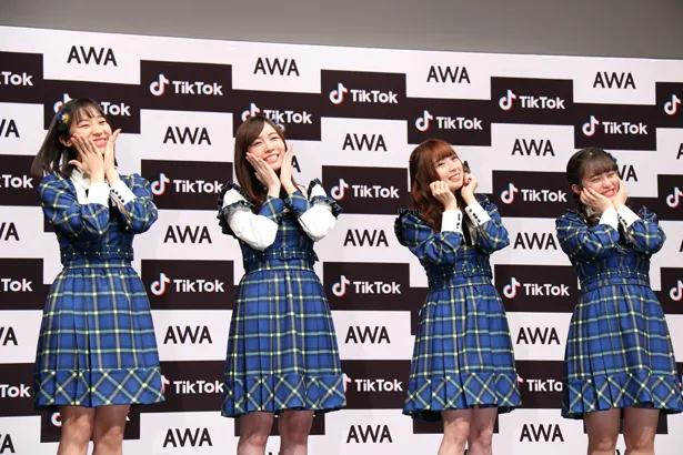 「SKE48 TikTokerデビューお披露目会」に登壇した日高優月、松井珠理奈、高柳明音、竹内彩姫(左から)