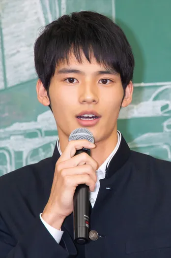 『中学聖日記』岡田健史がインスタ開設!一晩で約30万人フォロワーの快挙!!