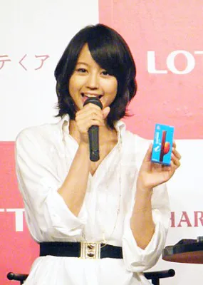 長瀬智也と堀北真希が上司と部下役で共演!