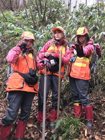 SILENT SIREN「サイサイてれび!おちゃの間サイサイ」元日SPが放送決定! 雪山で野生のクマを探索