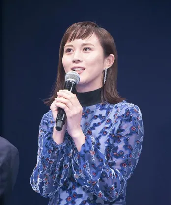 比嘉愛未、ナチュラル過ぎる“藤冴”2SHOTに「本物の夫婦みたい！」の声殺到