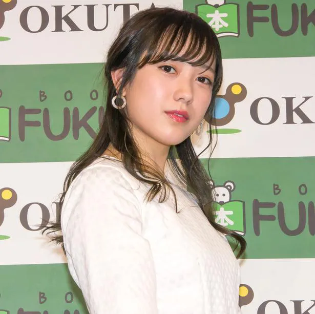 井上理香子ファースト写真集発売イベントより