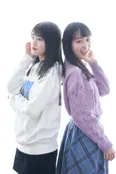  左から生見愛瑠、鈴木美羽