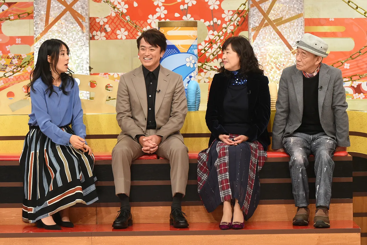 アダルトチームの井森美幸、石黒賢、かたせ梨乃、笹野高史(写真左から)
