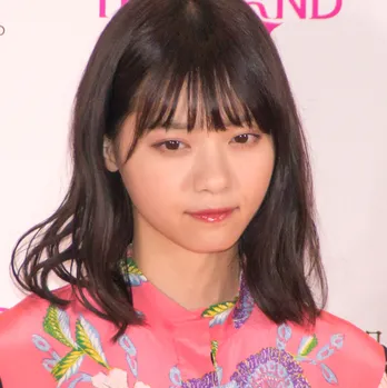 大緊張の西野七瀬を長谷川京子が優しくフォロー