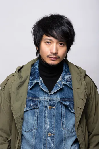 向井理が“元歌手のちょいワル男”に! 劇中で歌声披露も「歌が得意ではないので…」