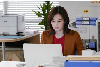 <家売るオンナ>北川景子“三軒家万智”&仲村トオル“屋代課長”謎の夫婦生活が明らかに?