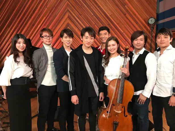 【写真を見る】高嶋政宏は「こんなにすごいやつは日本にいるのかと思った」と山本耕史について語る