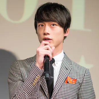 坂口健太郎の言動にファンも大注目「笑顔が天使」「かっこいい天然」