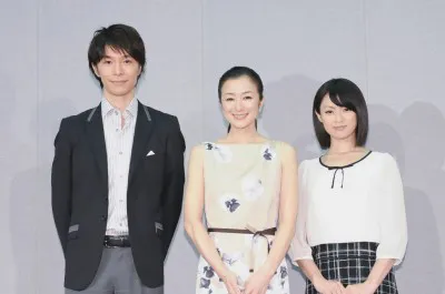 発表会見に出席した長谷川博己、鈴木京香、深田恭子（写真左から）