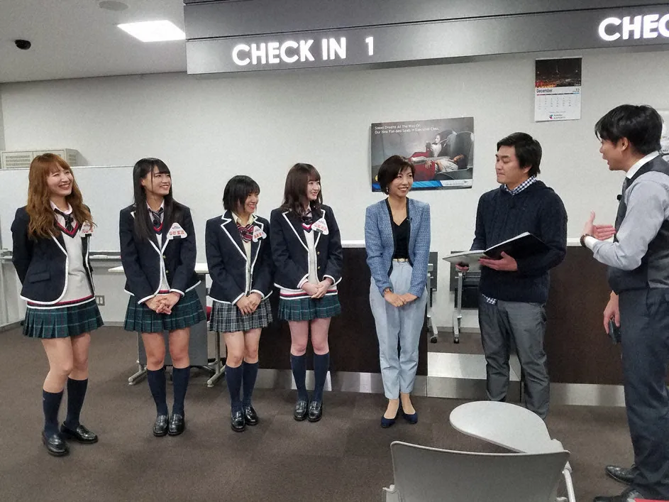 「SKE48　むすびのイチバン！」でSKE48がキャビンアテンダントの専門学校を訪問