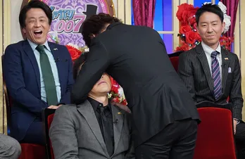 炎上コメンテーター・古市憲寿、キャラ崩壊で有田哲平をハグ!