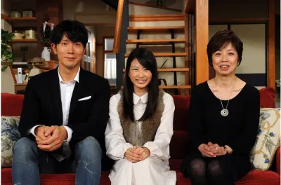 制作発表に出席した佐々木蔵之介、志田未来、脚本家の吉田紀子氏（写真左から）