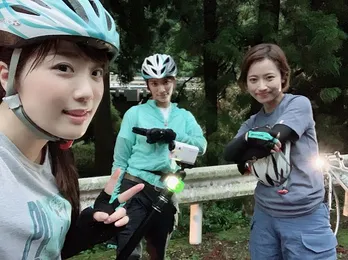 鈴木聖奈・秋元才加・平川彩佳の「旅こぎ」5日目、縁結びの社でハジける女子心