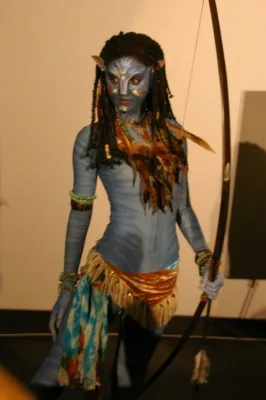 神田うのが「アバター」の“ナヴィ”に変身！「この姿でバーに飲みに行きたい！」